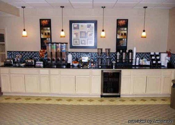 Clarion Hotel Buffalo Airport Williamsville Restaurant photo